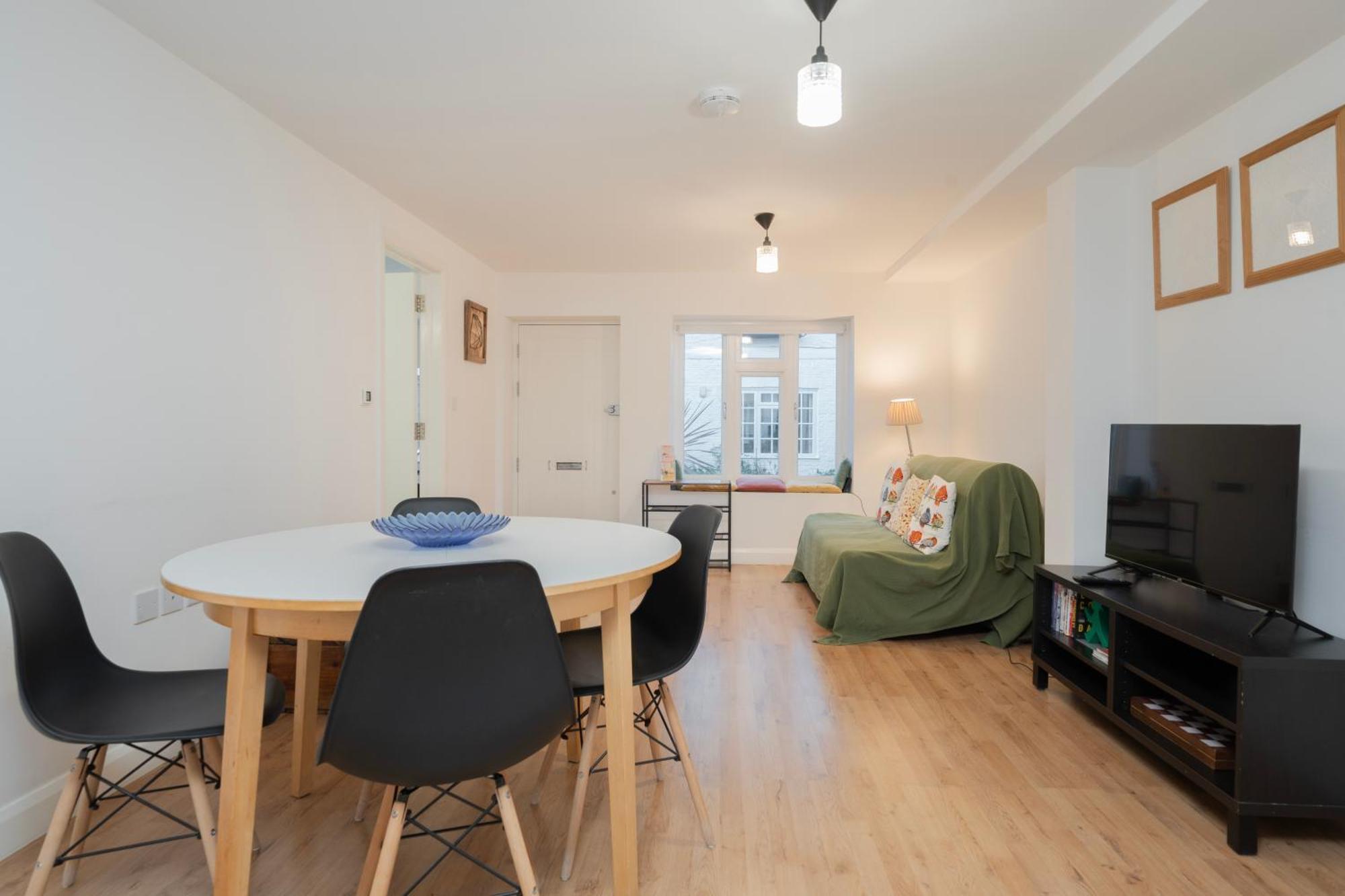 Modern One Bedroom Flat In Apartamento Londres